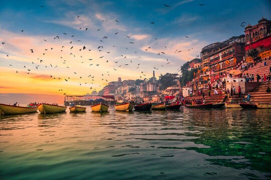 Varanasi, Chitrakoot Lucknow tour package for 5Nights 6Days - Travel On Ease