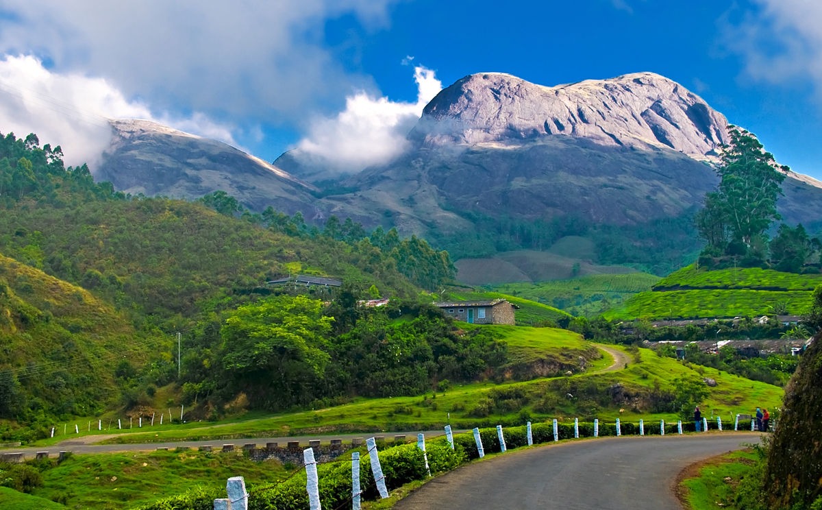 Athirappilly Munnar  tour package for 3 Nights 4 Days