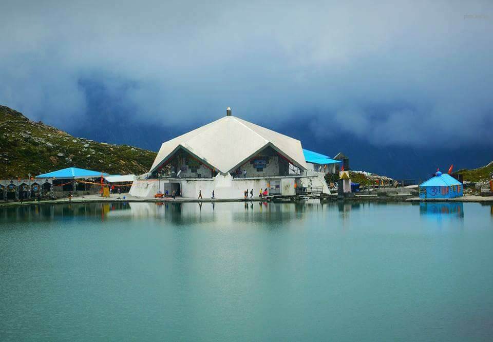 Hemkund Landour Sitlakhet Nagthat tour package for 6 Nights 7 Days