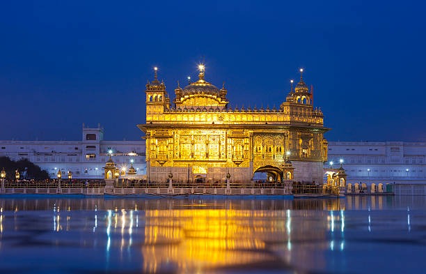 Explore the Wonders of Shimla, Manali & Amritsar: A Complete Holiday Package