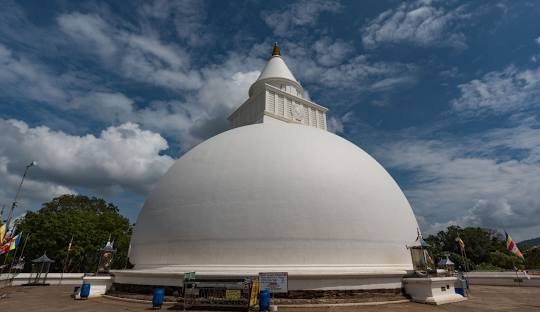 Dambulla Kandy Nuwara Eliya Kataragama tour package for 6 Nights 7 Days