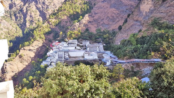 8-Day Spiritual and Scenic Journey: Vaishno Devi, Patnitop & Kashmir