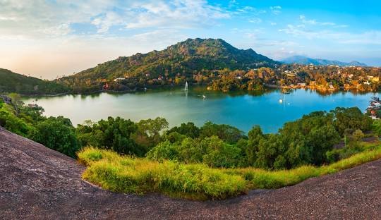 Delhi to Mount Abu tour package for 3 Nights 4 days